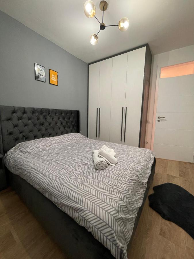Daf Apartaments Pristina Exterior foto